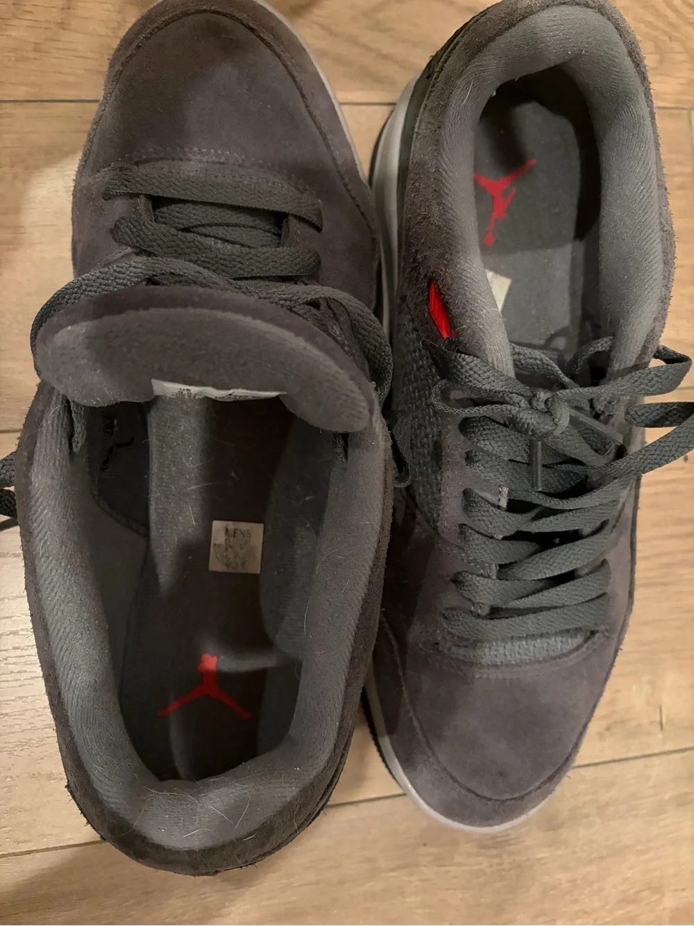 Jordan flight court Kids Gray Sneakers with Red Accents